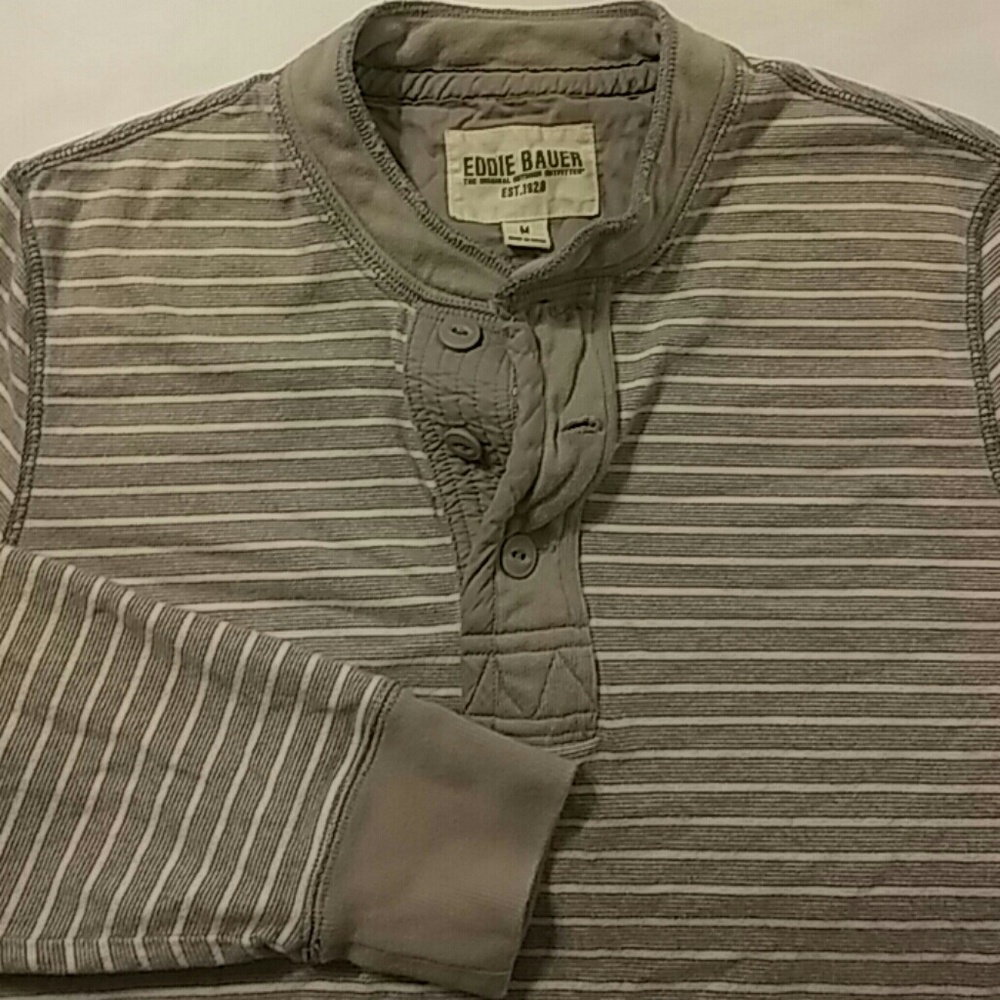 Eddie Bauer Men Med 3 Button Pullover Sweater Gray